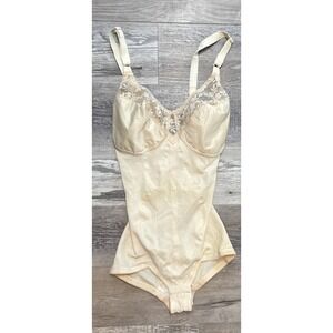 Vintage Slimlook by Smoothie Full Girdle Beige lace lingerie 36 D